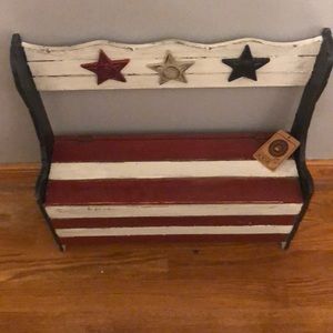 Boyd’s bear little bench